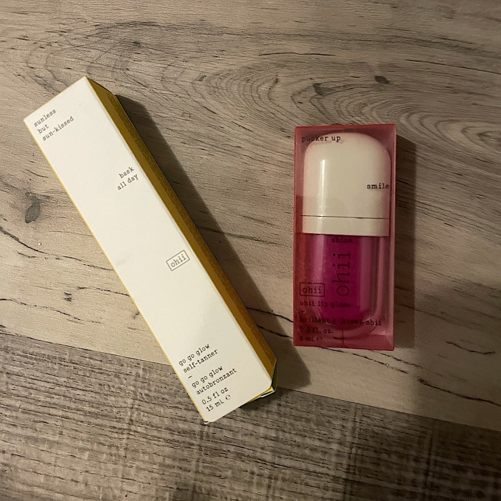 Set of Urban outfitters makeup